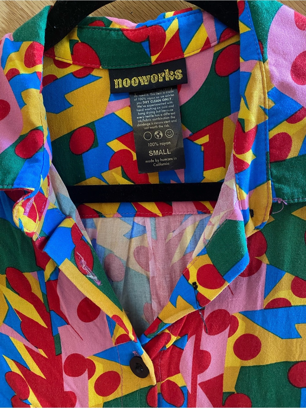 Nooworks Joyce Shirt in Macarena Multicolor Geometric Print - Picture 3 of 5
